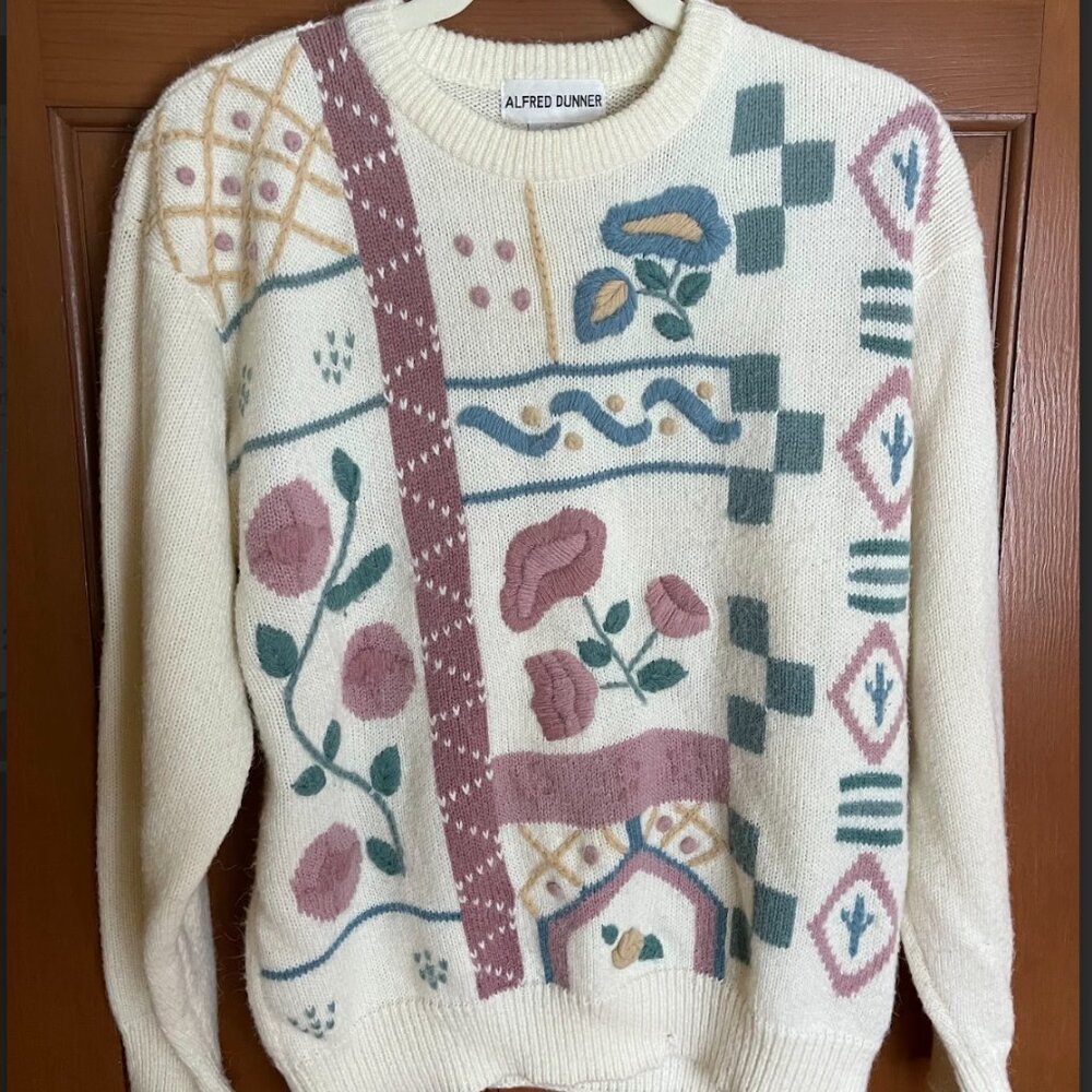 Vintage embroidered Alfred Dunner Sweater